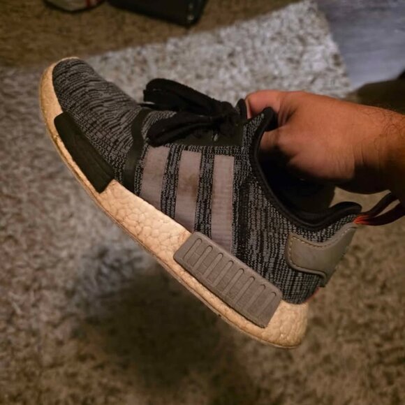 NMD R1 Glitch Size 10 Men's - Picture 4 of 6